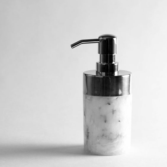 Marble Hydro Dip Patterns Used in Bottle